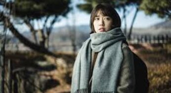 First Look at Park Shin Hye in Thriller K-movie Call with Jong Jeon Seo