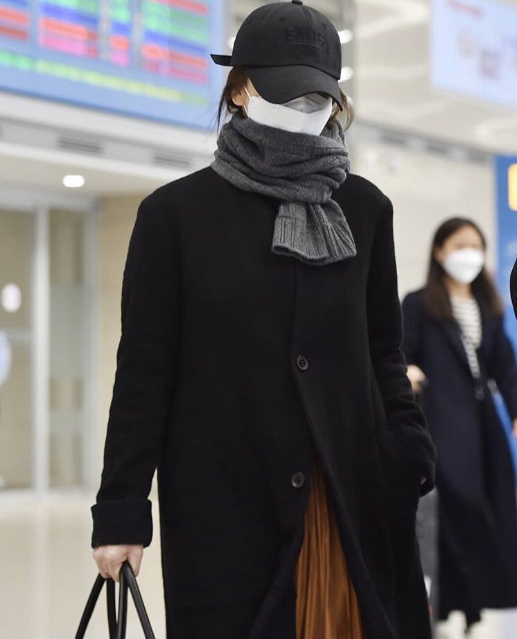 Song Hye Kyo Spotted Returning to South Korea Despite Being Bundled Up ...